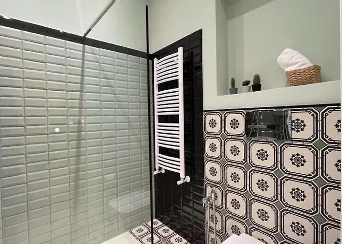 بيت ضيافة Garden Lux